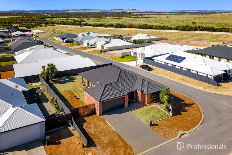 12 Waterwitch Outlook