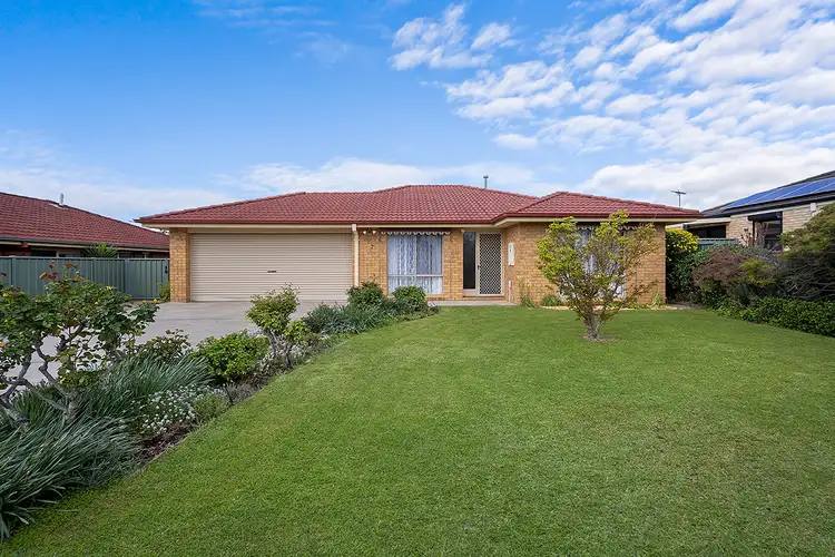 2 Kent Manor, Hamilton VIC 3300