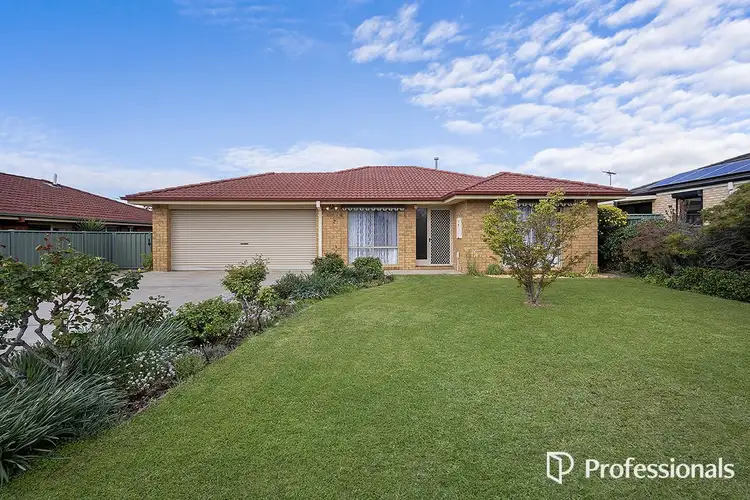 2 Kent Manor, Hamilton VIC 3300