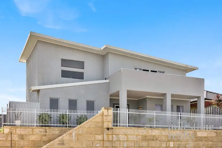 16 Tinsel Street, Yanchep WA 6035