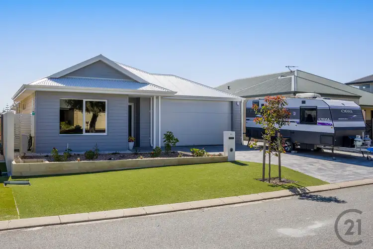 61 Buckingham Drive, Wannanup WA 6210