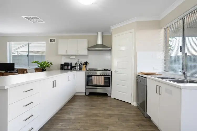 Sixth view of Homely unit listing, 8/4 Rule Court, Somerville WA 6430
