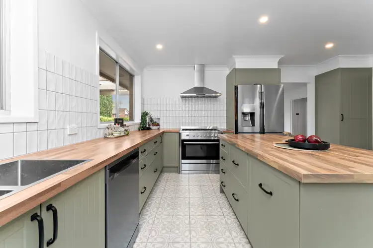 Fourth view of Homely house listing, 8 Broadbent Court, Chelsea Heights VIC 3196
