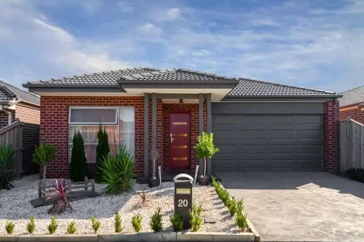 20 Blackledge Drive, Cranbourne East VIC 3977
