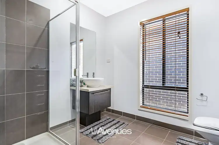 Fifth view of Homely house listing, 28 Abrus Circuit, Cranbourne North VIC 3977