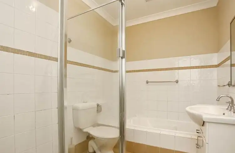 Fifth view of Homely unit listing, 9/2 Wentworth Avenue, Toongabbie NSW 2146
