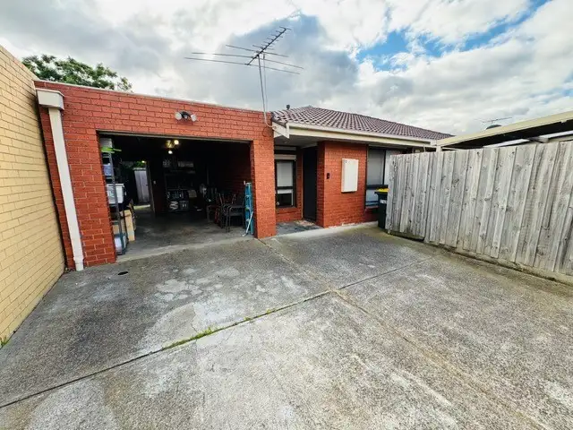 2/43 Grace St, St Albans VIC 3021