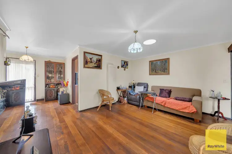 Third view of Homely house listing, 6 Garry Court, Kings Park VIC 3021