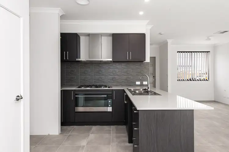 5/344 Wharf Street, Queens Park WA 6107