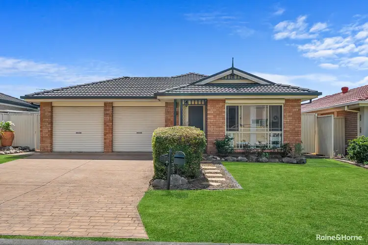 11 Sunrise Place, Horningsea Park NSW 2171
