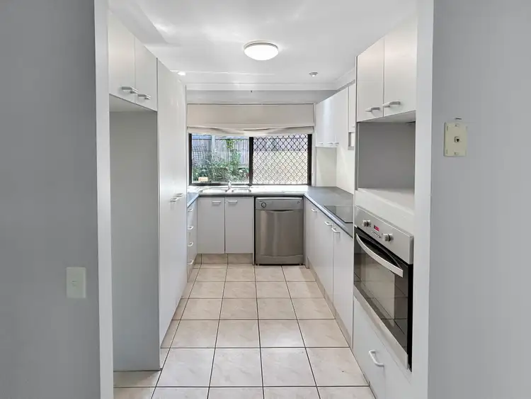 Second view of Homely house listing, 195 Mildura Drive, Helensvale QLD 4212
