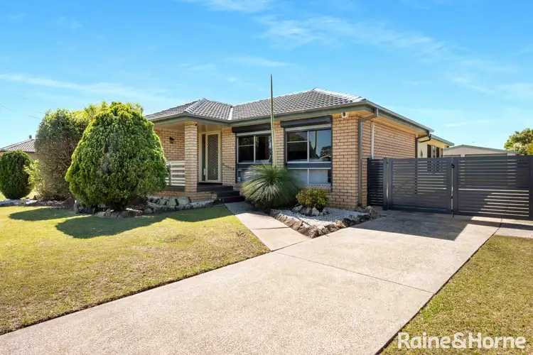 2 Oval Drive, Shoalhaven Heads NSW 2535