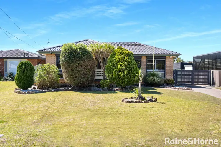 2 Oval Drive, Shoalhaven Heads NSW 2535