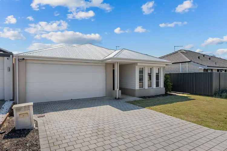 14 Dolomite Road, Treeby WA 6164