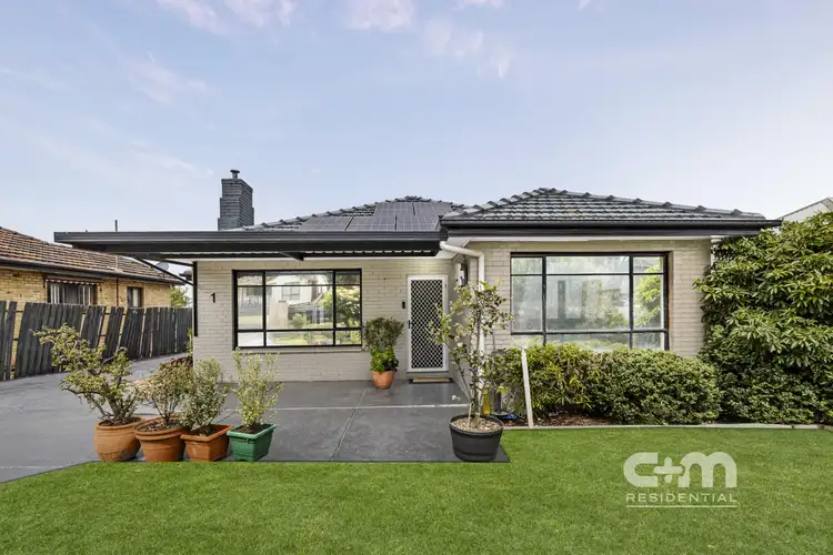 1/73 View Street, Glenroy VIC 3046