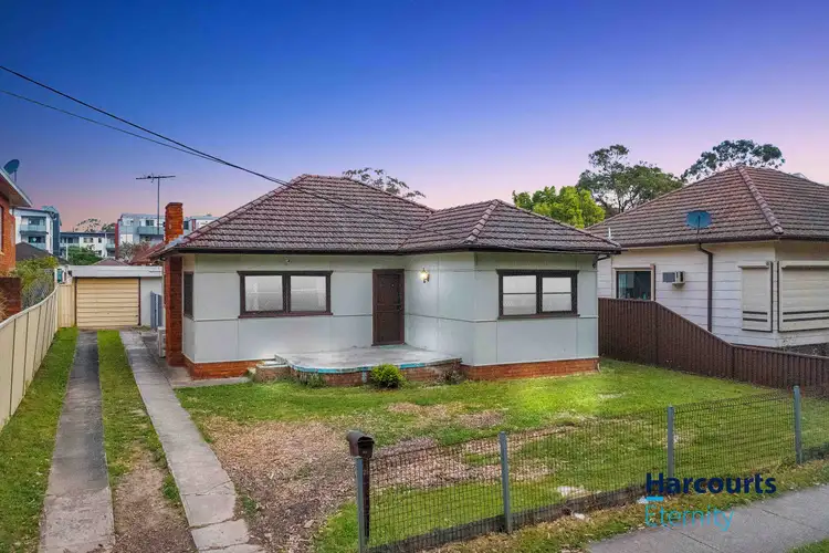 21 Junia Avenue, Toongabbie NSW 2146