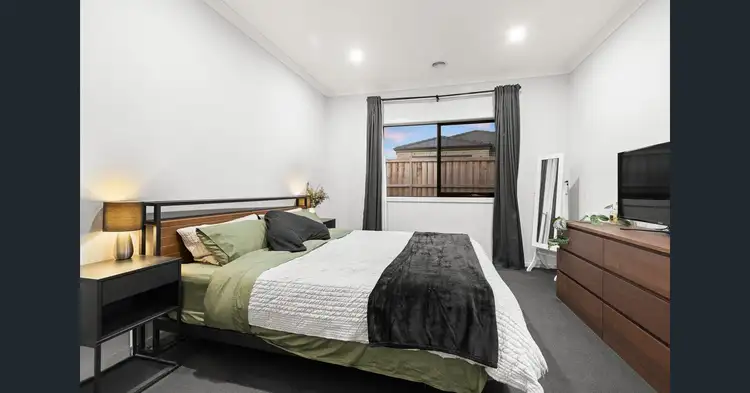 Fifth view of Homely house listing, 27 Bourbon Road, Cranbourne East VIC 3977