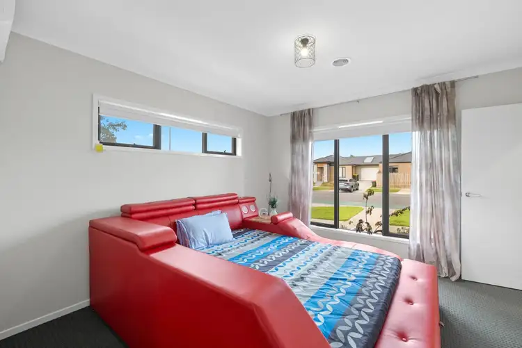 Sixth view of Homely house listing, 1 Medlar Avenue, Manor Lakes VIC 3024