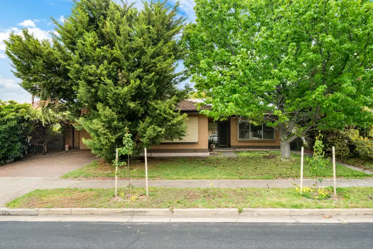 1 Egras Avenue, Fulham Gardens SA 5024
