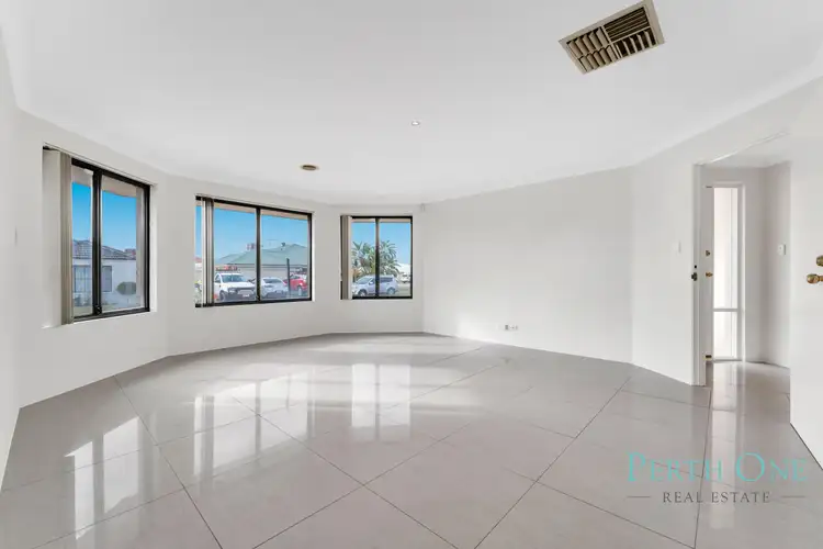 Fifth view of Homely house listing, 2 Canton Vista, Canning Vale WA 6155