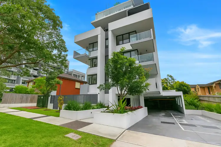 Second view of Homely apartment listing, 304/51 Glencoe Street, Sutherland NSW 2232