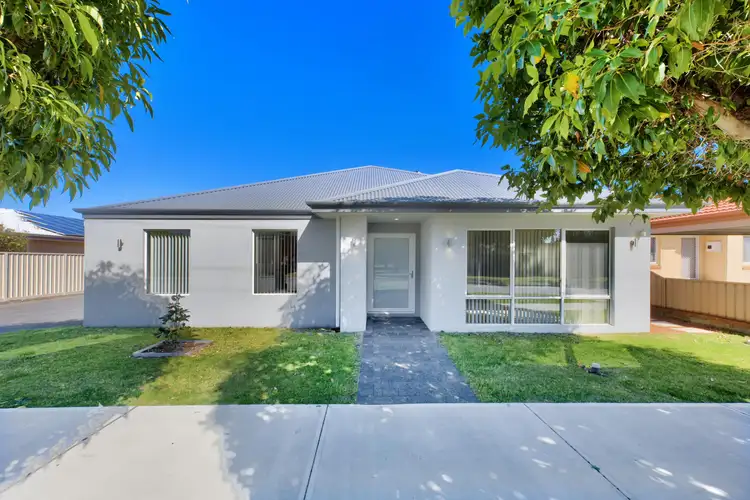 11 Ivanhoe Street, Morley WA 6062