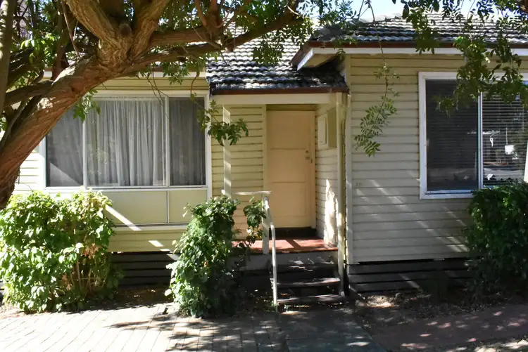 206 Holbeck Street, Doubleview WA 6018
