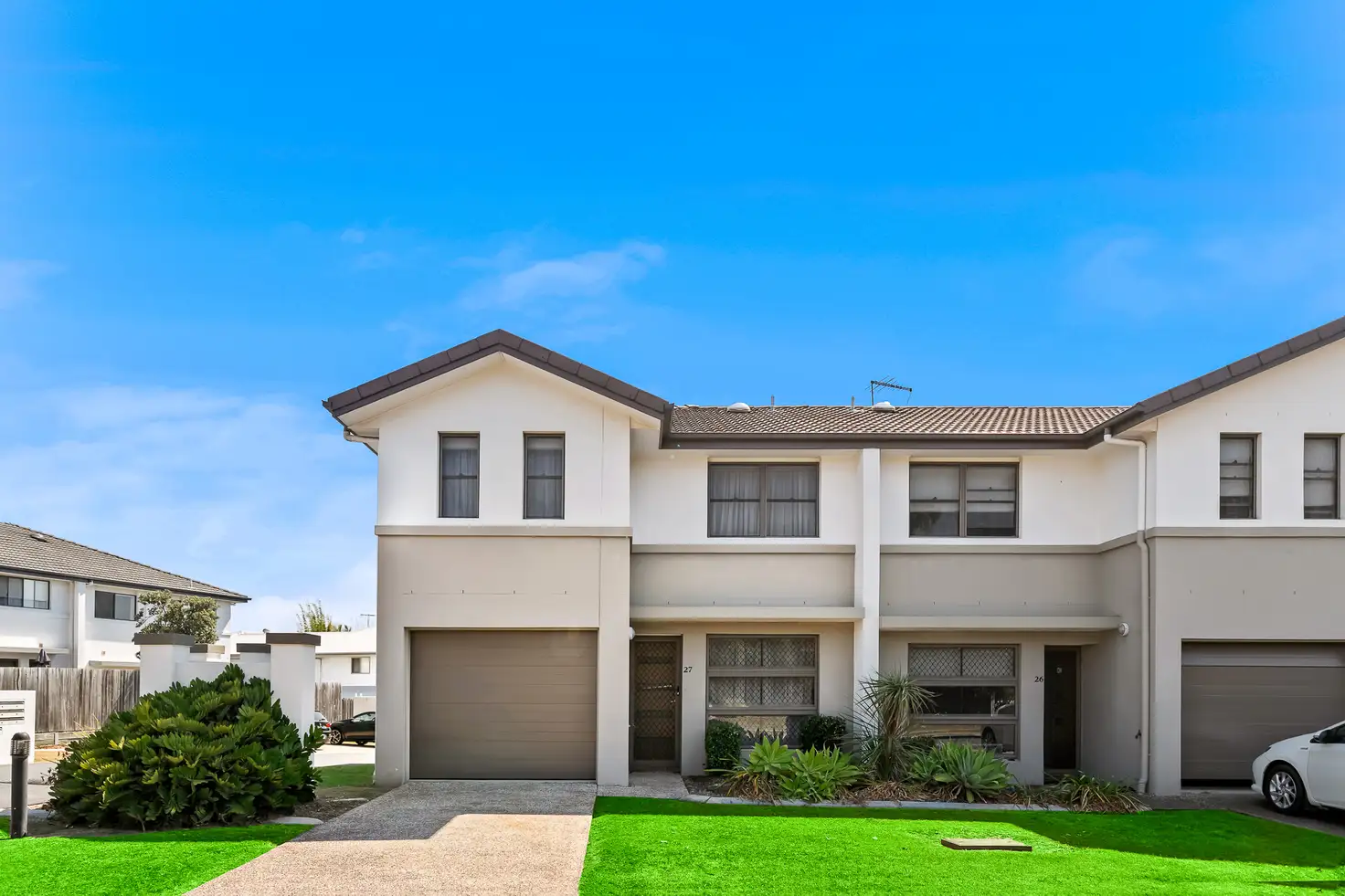 Main view of Homely townhouse listing, 27/31 Somerset Place, Parkinson QLD 4115