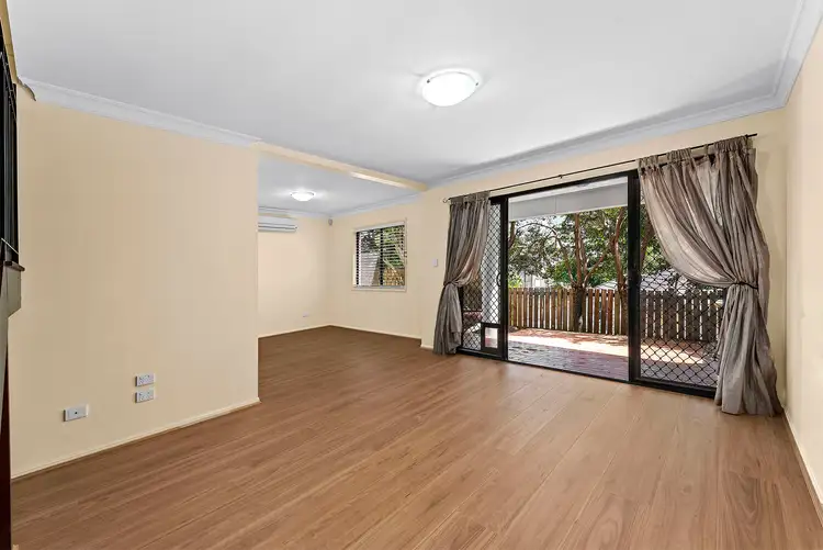 Second view of Homely townhouse listing, 4/10 Mcilwraith Avenue, Balmoral QLD 4171