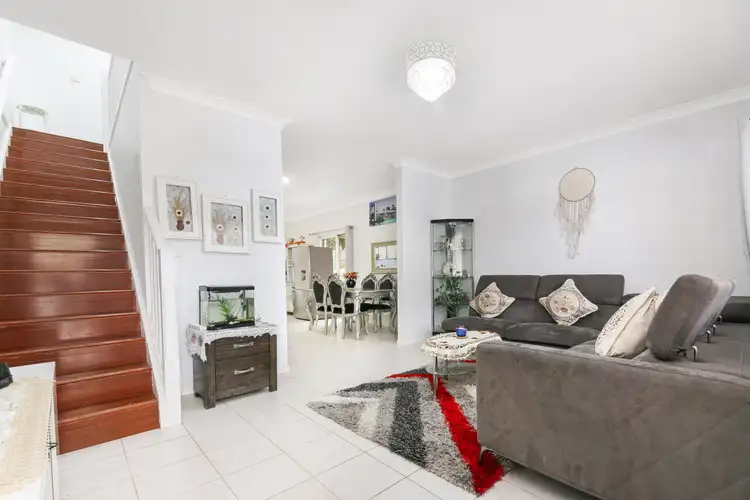 2/8 Petunia Street, Marayong NSW 2148