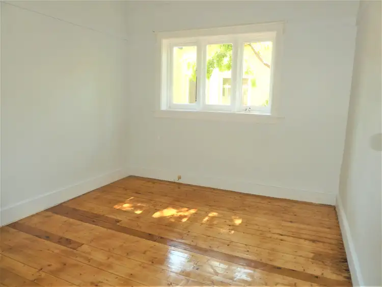 Fifth view of Homely house listing, 8 Merrivale Road, Pymble NSW 2073