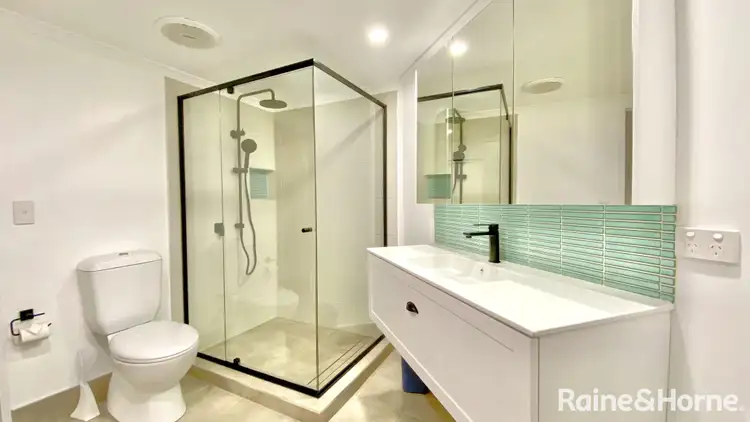 62-64 Davidson Street (Reef Club)