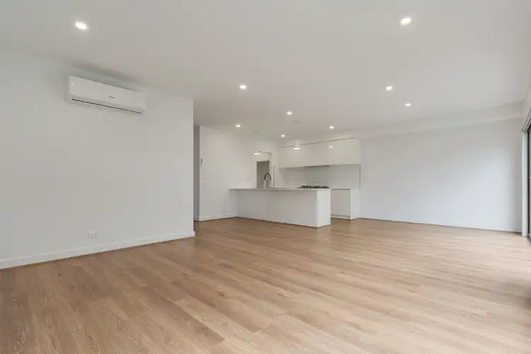 Fifth view of Homely house listing, 40 Ashbourne Boulevard, Donnybrook VIC 3064