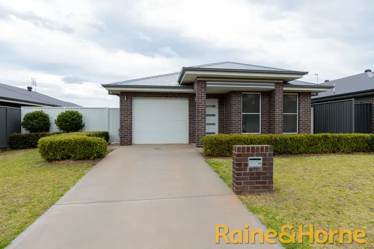 61 Magnolia Boulevard, Dubbo NSW 2830