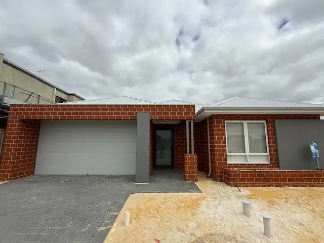 Second view of Homely house listing, 30 Tulipwood Lp, Piara Waters WA 6112