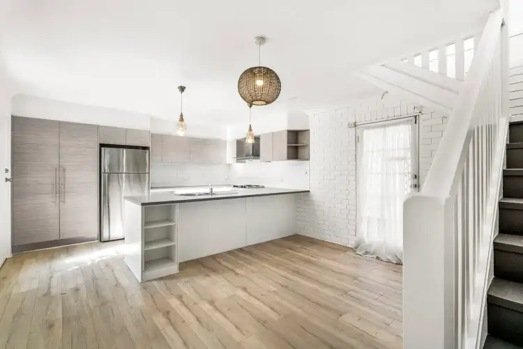 9/2283 Gold Coast Highway, Mermaid Beach QLD 4218