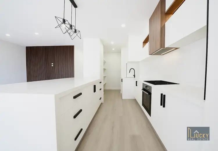 Sixth view of Homely house listing, 94 Daybreak Vista, Craigieburn VIC 3064
