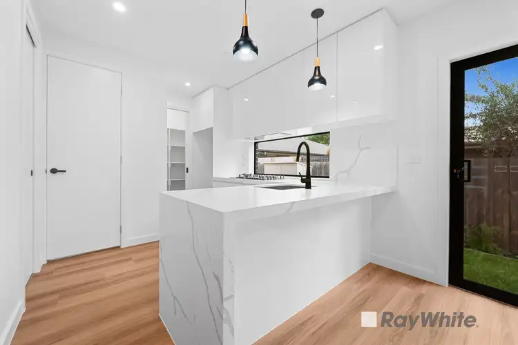 Fourth view of Homely townhouse listing, 2/11 Ambleside Crescent, Berwick VIC 3806