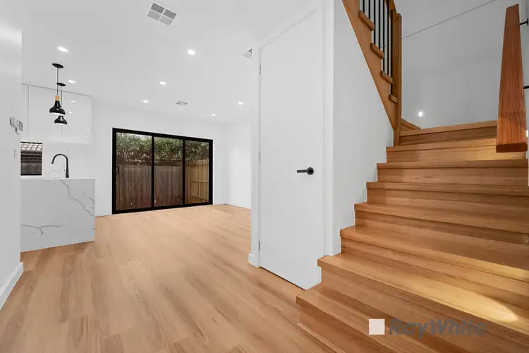 Sixth view of Homely townhouse listing, 2/11 Ambleside Crescent, Berwick VIC 3806