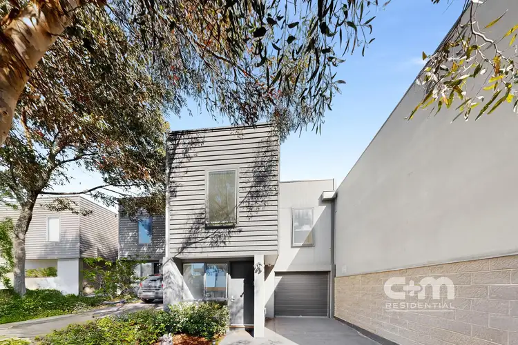 5 Bailey Crescent, Oak Park VIC 3046