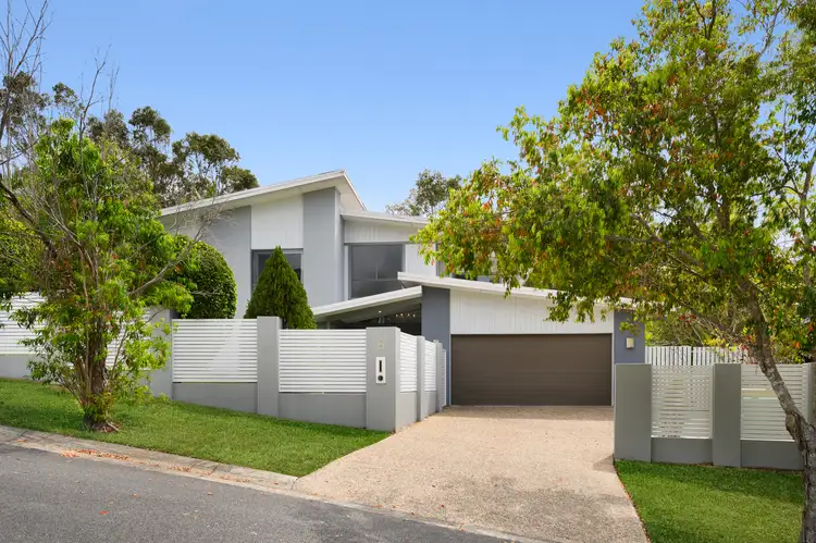 8 Maloney Crescent, Maudsland QLD 4210