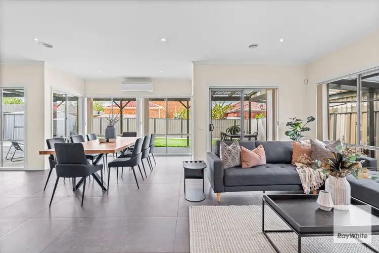 3 Pembrey Road, Cairnlea VIC 3023