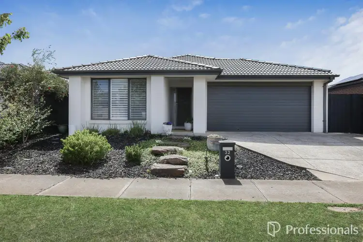 32 Harper Street, Melton South VIC 3338