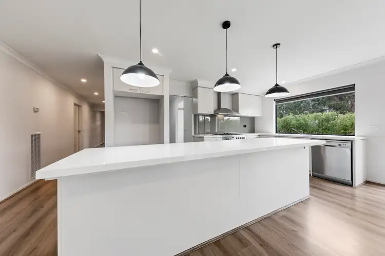 Sixth view of Homely house listing, 6 Water Cress Court, Drouin VIC 3818