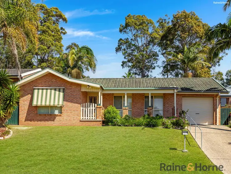 2 Poole Place, Sunshine Bay NSW 2536