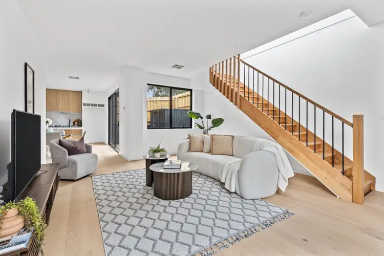 4/6 Grevillia Road, Oak Park VIC 3046