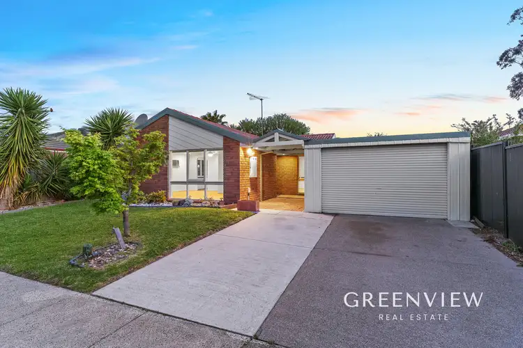4 Denham Crescent, Cranbourne North VIC 3977
