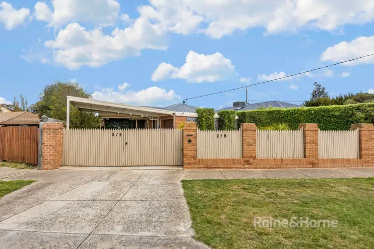 2/9 Plumpton Road, Diggers Rest VIC 3427