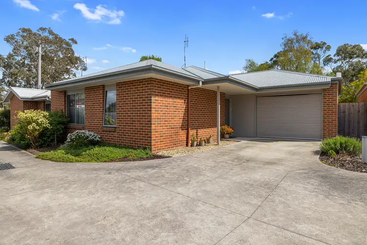 2/2 Hanily Street, Meeniyan VIC 3956