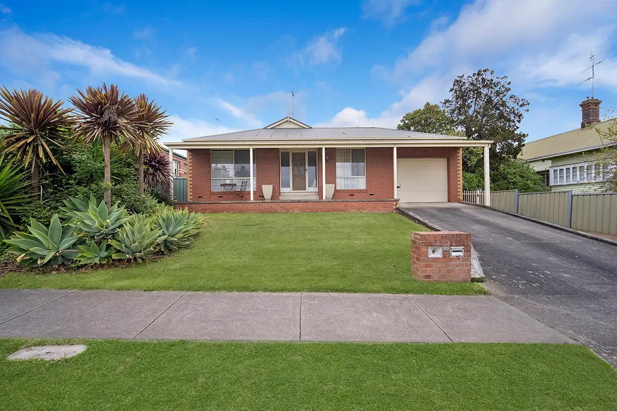 Main view of Homely townhouse listing, 283 Gray Street, Hamilton VIC 3300
